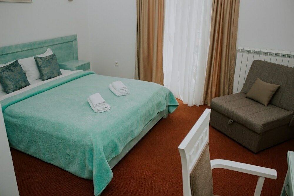 Фото Hotel Serdar