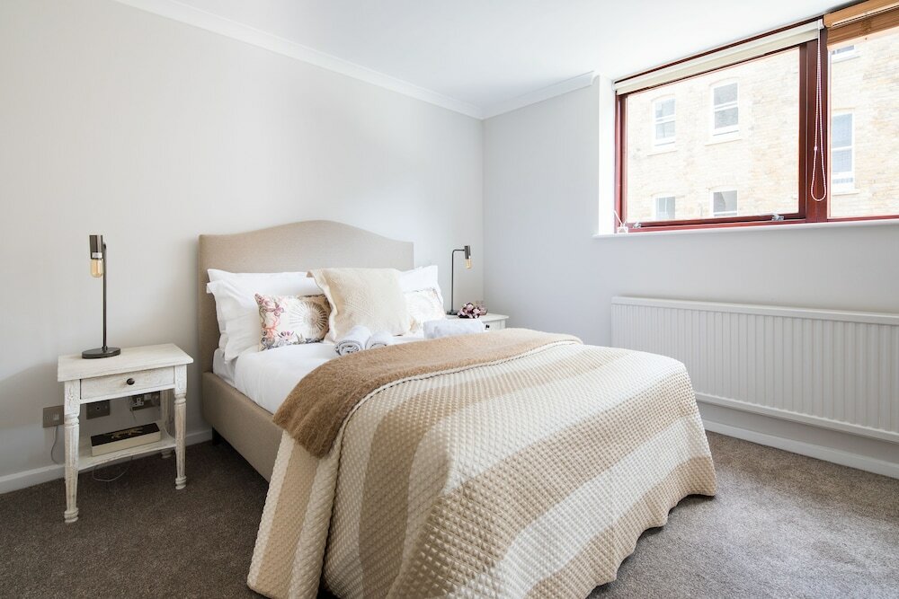 Фото Richardsons Mews by Lime Street