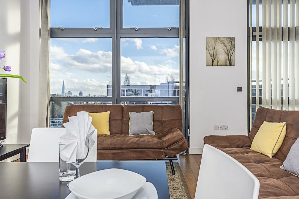 Фото Splendid 3 Bedroom Apartment Kings Cross