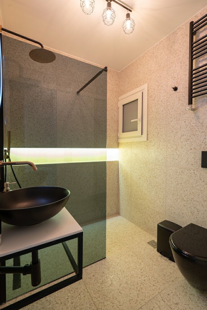 Фото Deluxe 4 Bedrooms Apartment in Athens Center