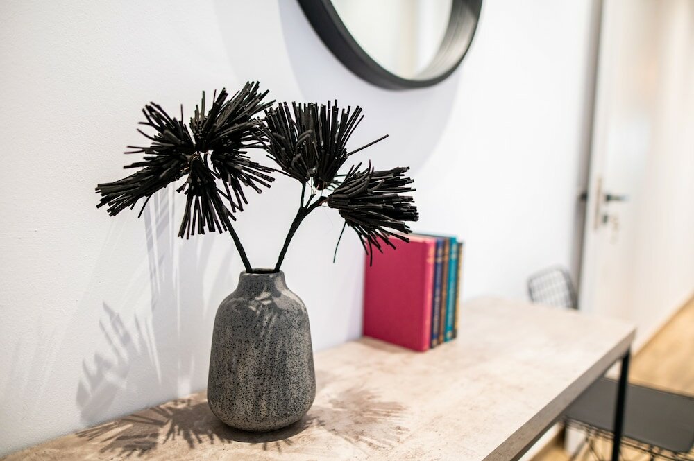 Фото Pebble Garden Orchid