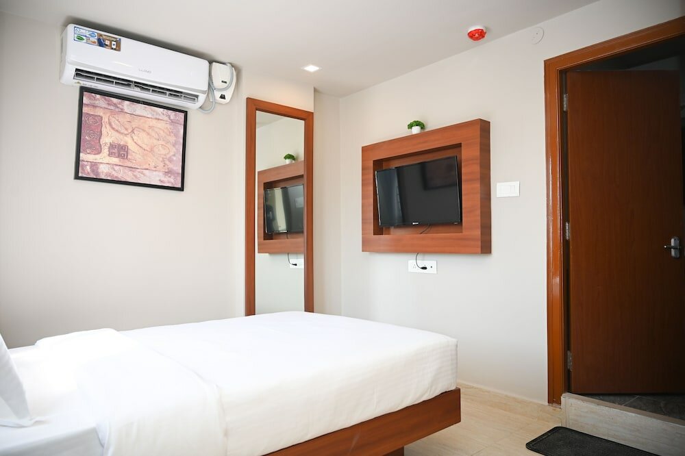 Фото Bohaus by Hyphen