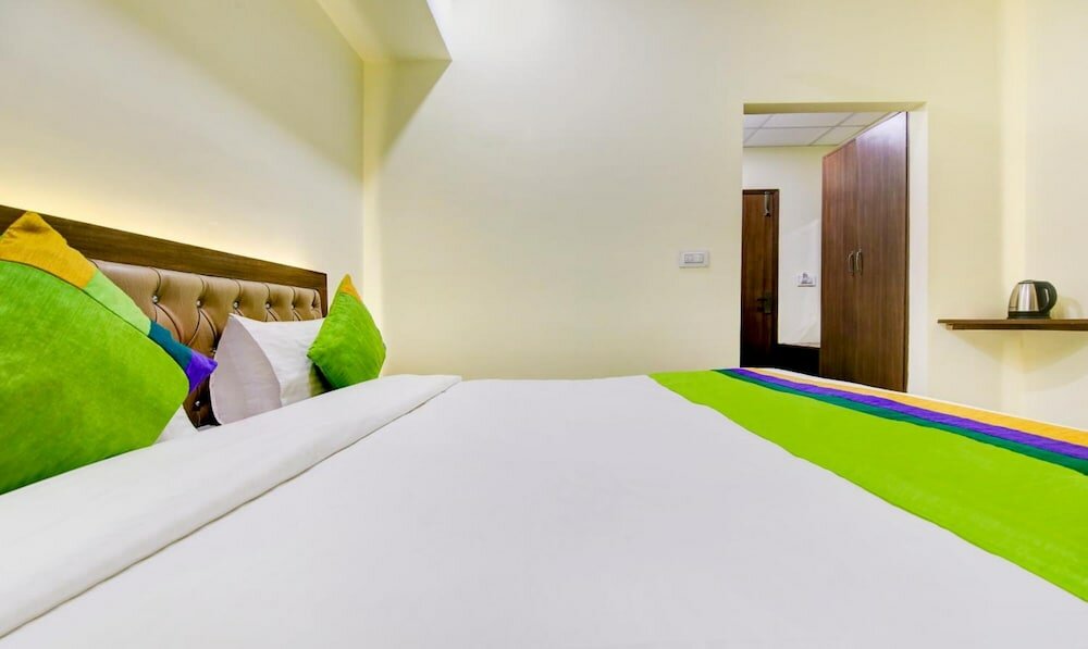 Фото Itsy by Treebo - Oasis Inn