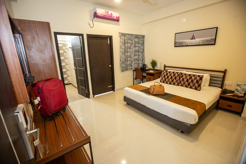 Фото отеля 2