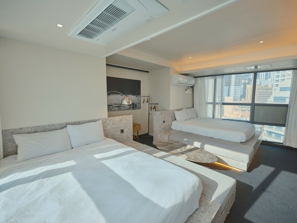 Фото Uh Suite The Haendae