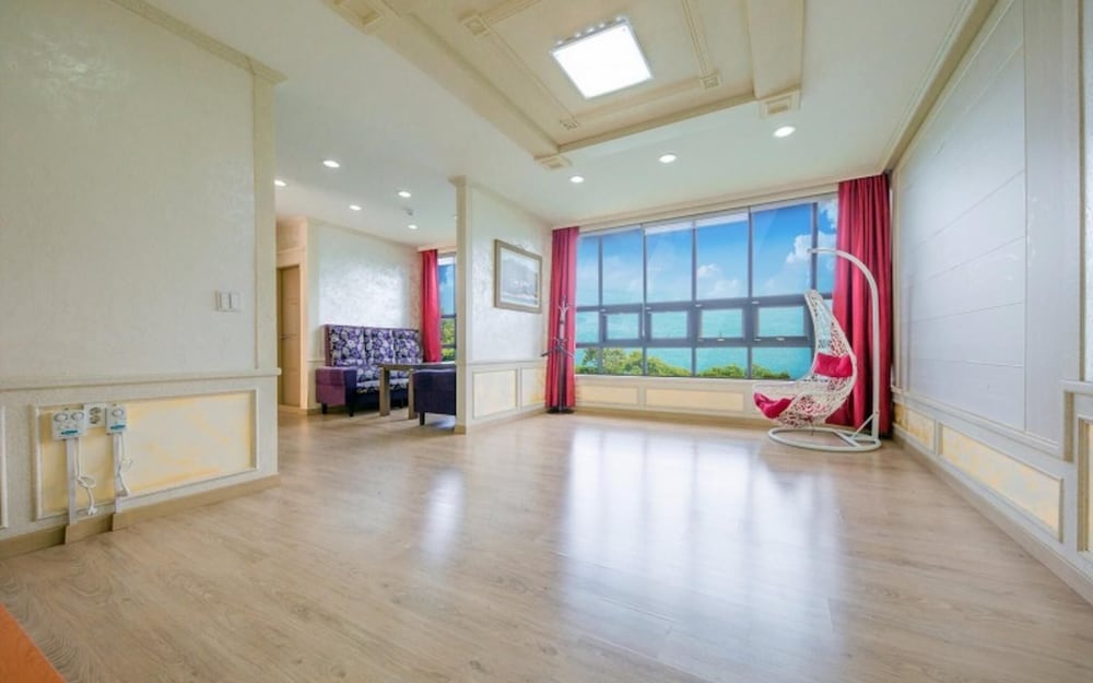 Фото Yeosu Yewon Healing Pension