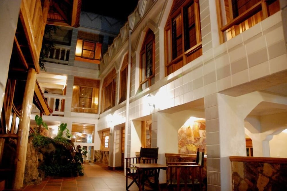 Фото Capitol Palace Hotel