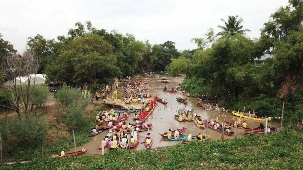 Фото Lom Choi Home Stay Ayutthaya - Hostel