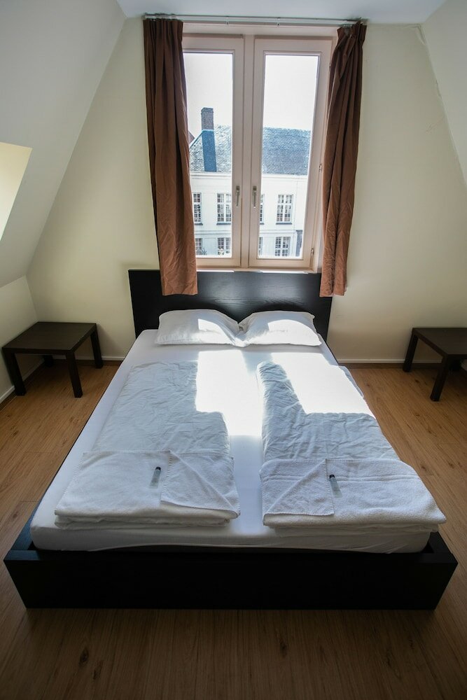 Фото St Christopher's Inn Bauhaus Budget Hotel - Hostel