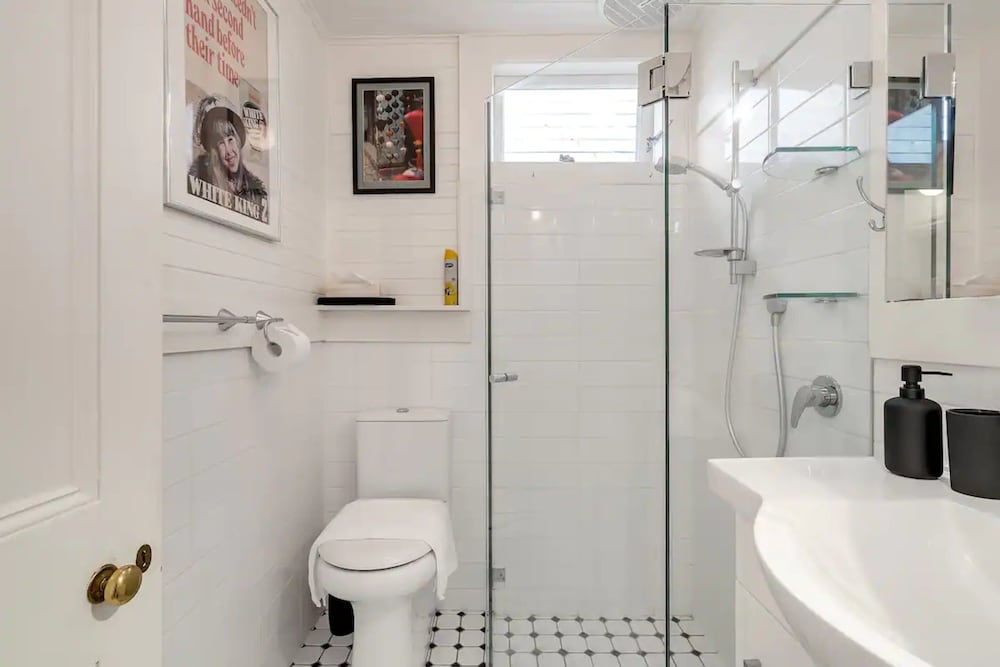 Фото Charming Workers Cottage in a Perfect Enclave