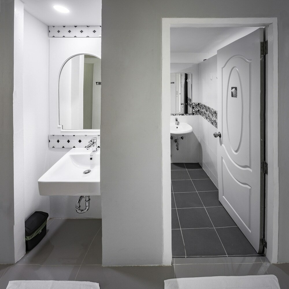 Фото The Restel - Hostel