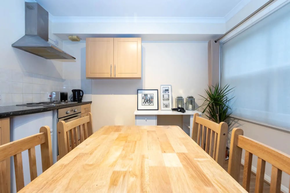 Фото Cozy Central Studio Apartment in Chelsea