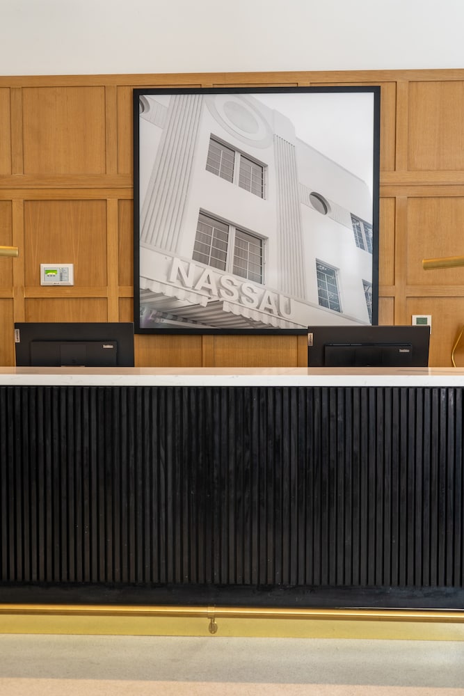 Фото Nassau Suite South Beach - an All Suites Hotel