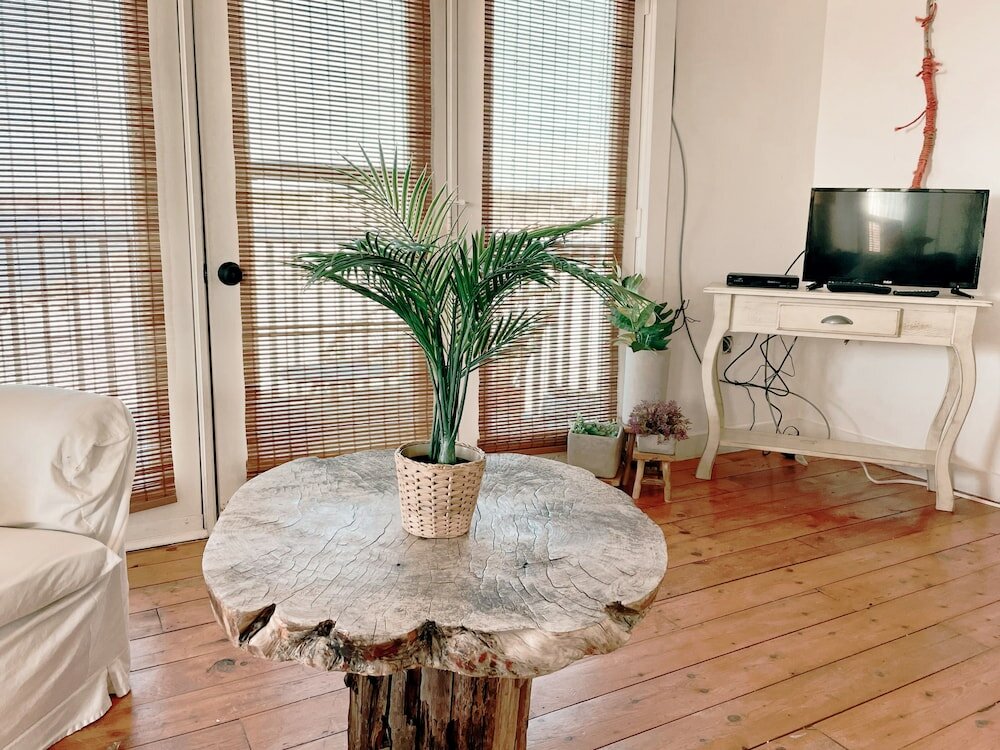 Фото Little Bird Inn