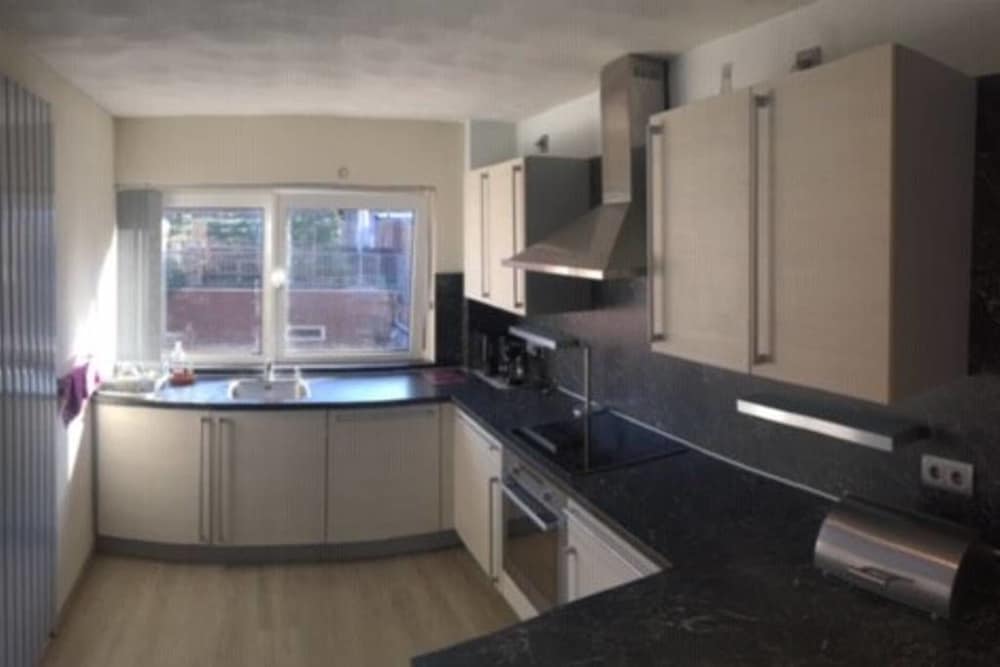 Фото Luxe Apartment - Near Town Hall