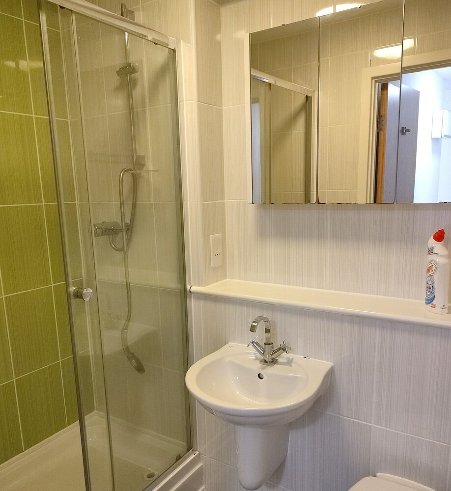 Фото Comfortable Rooms & Apartments - Bangor