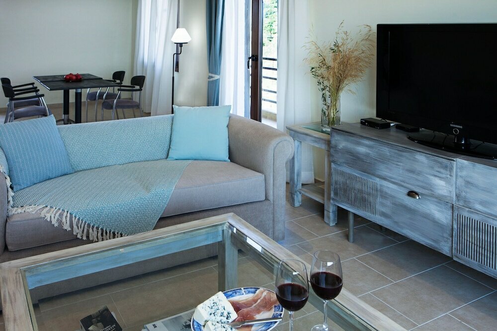 Фото Family Vacation home with Views in Heart of Mani