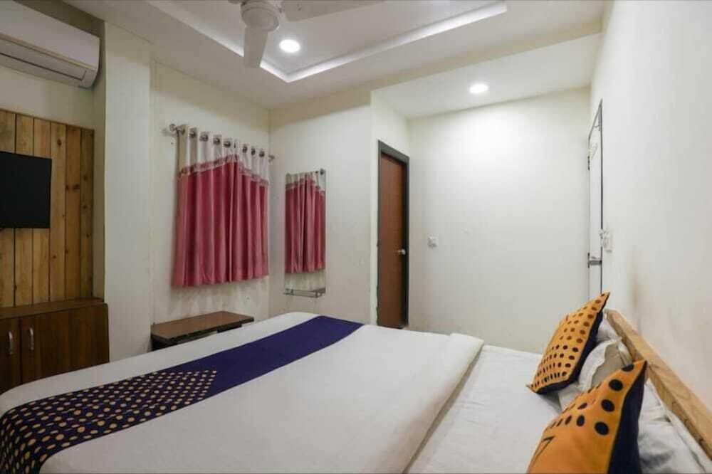 Фото Everest Hotel