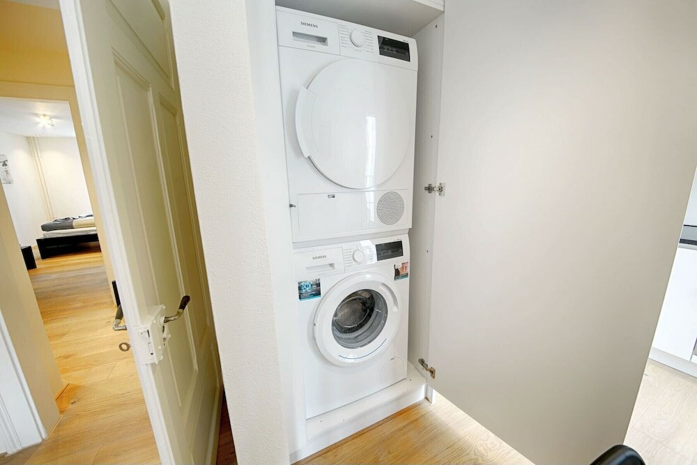 Фото Hitrental City Apartments