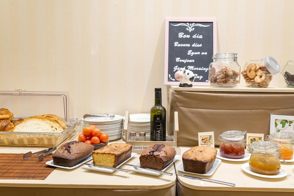 Фото Hotel Andria