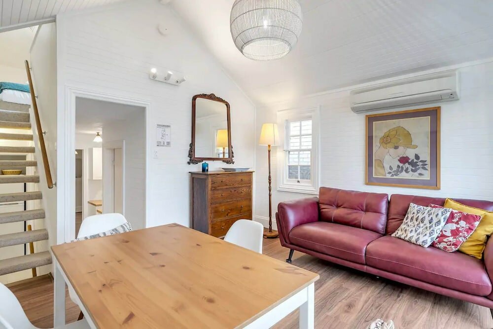 Фото Charming Workers Cottage in a Perfect Enclave