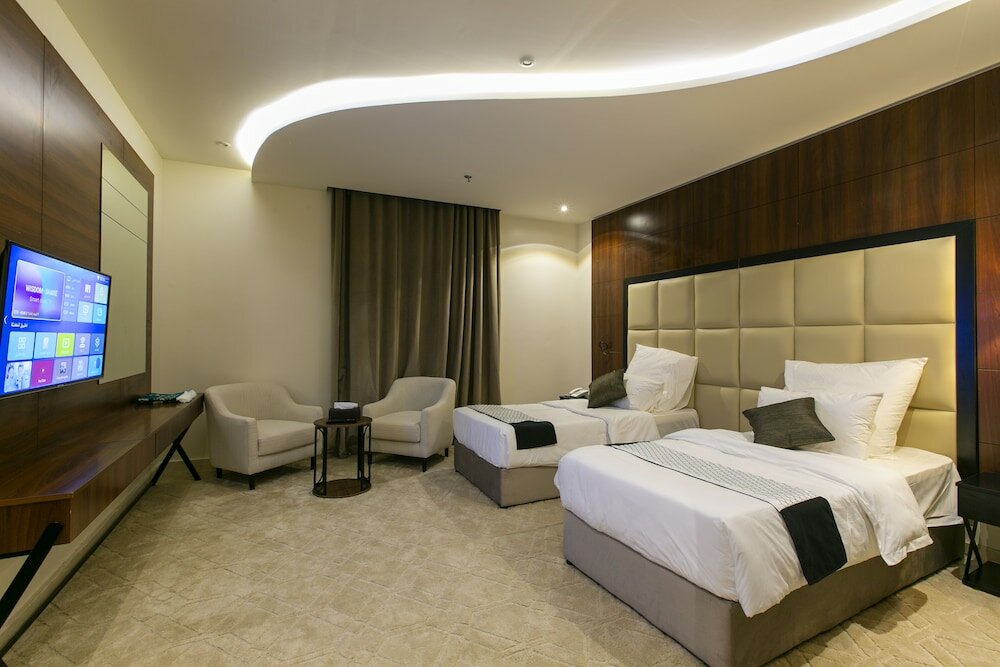 Фото Zara Suites Hotel