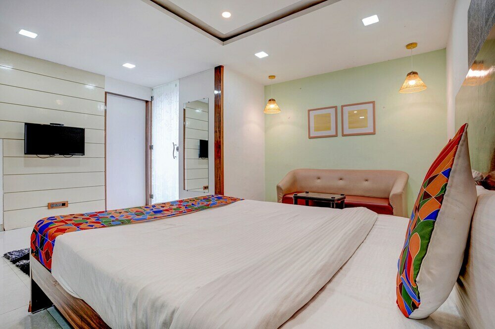 Фото Fabhotel Vardhan House
