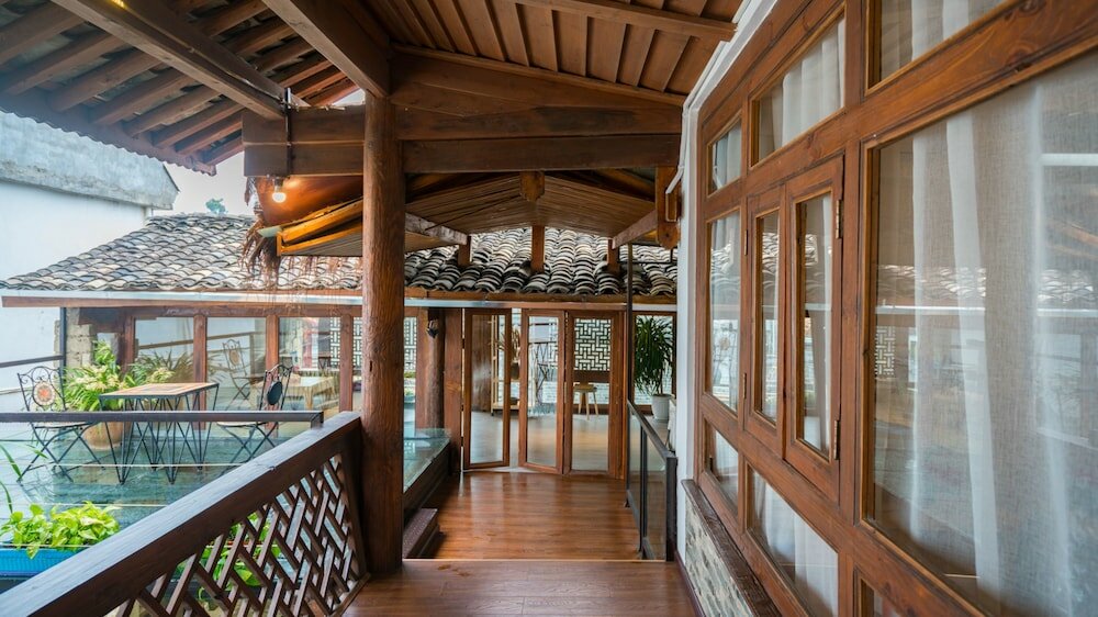 Фото Floral Joy Cat Hotel