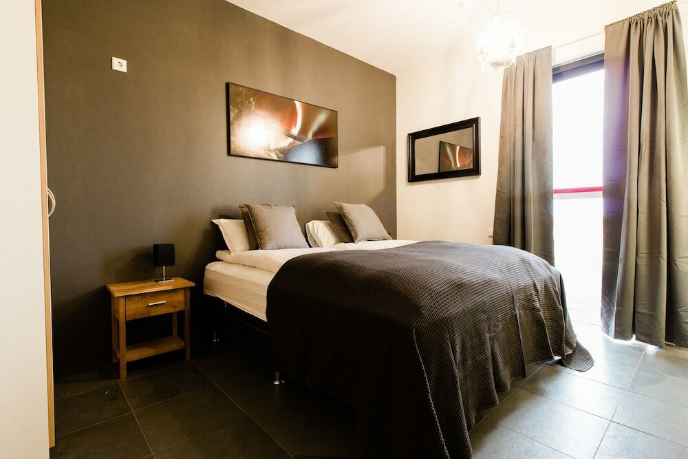 Фото Hrafntinna Villa