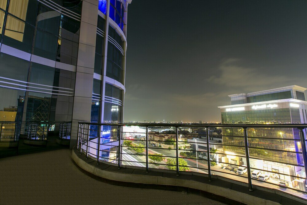 Фото Zara Suites Hotel