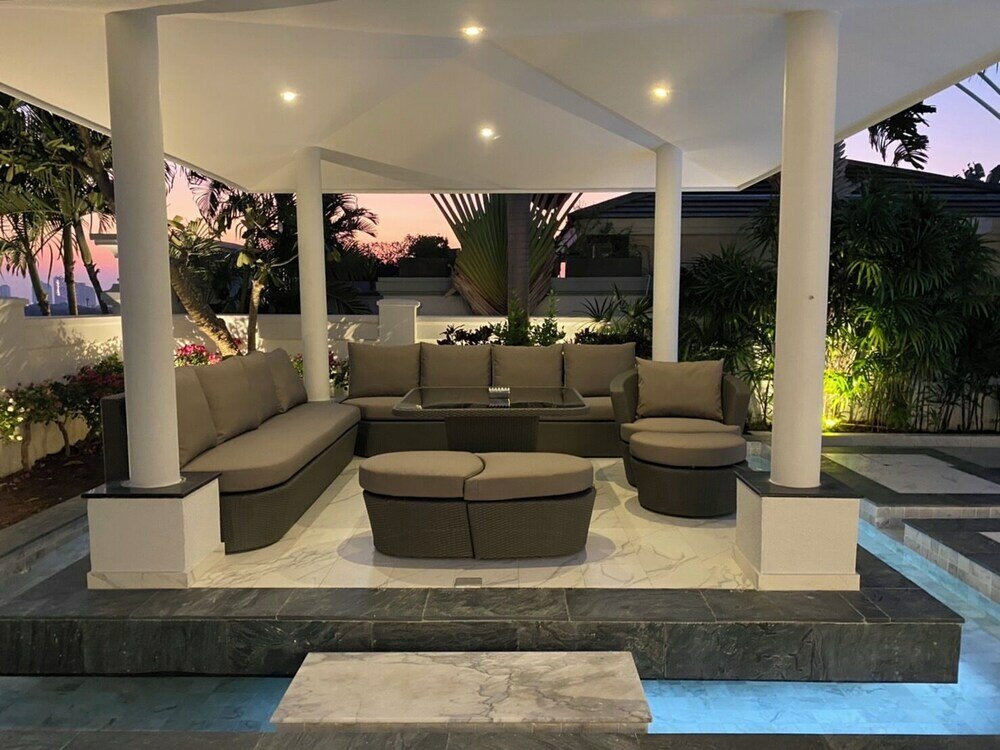 Фото Luxury Pool Villa 510 4br 8-10 Persons