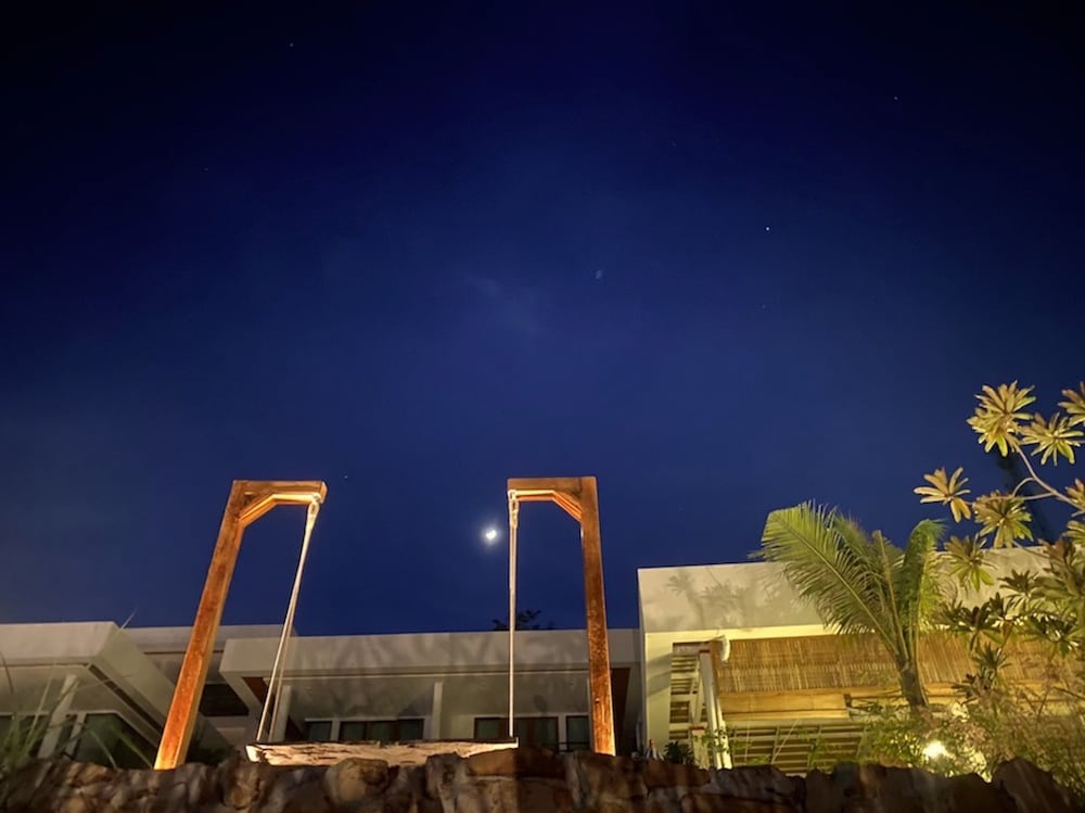 Фото Phi Phi Mountain Beach Resort