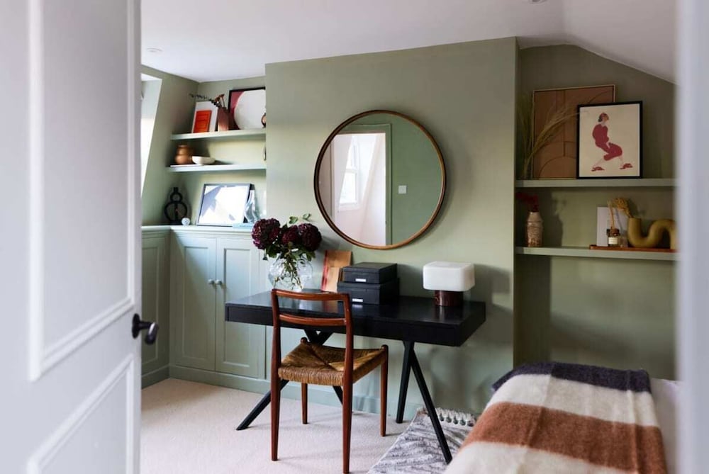 Фото The Fulham Loft - Captivating 2bdr Flat With Terrace