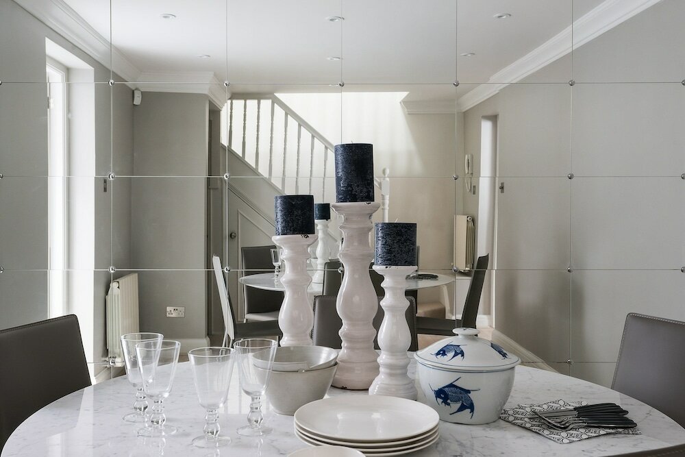 Фото Ultra luxurious London home for 5-7