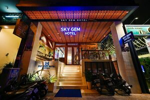 Гостиница Sky Gem Central Hotel