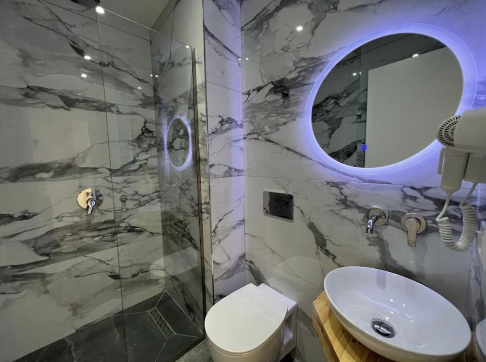 Фото Poseidon Hotel 2