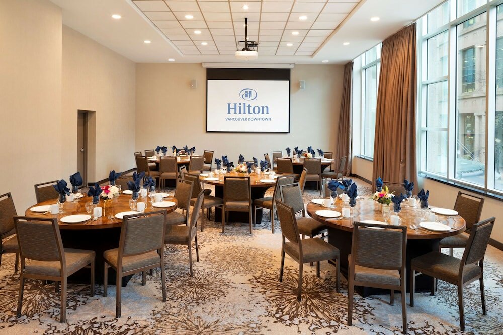 Фото Hilton Vancouver Downtown
