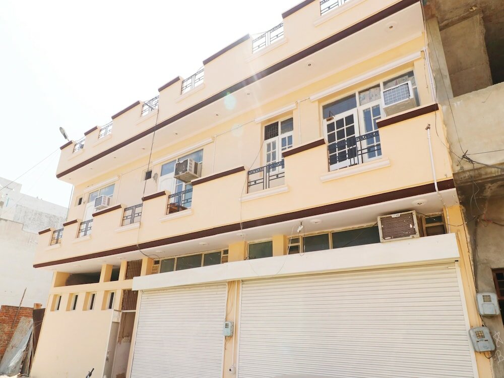 Фото Oyo 37903 Best Stay Guest House