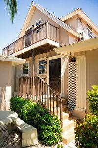 Гостиница Cocoplum Rest N Hideaway 1