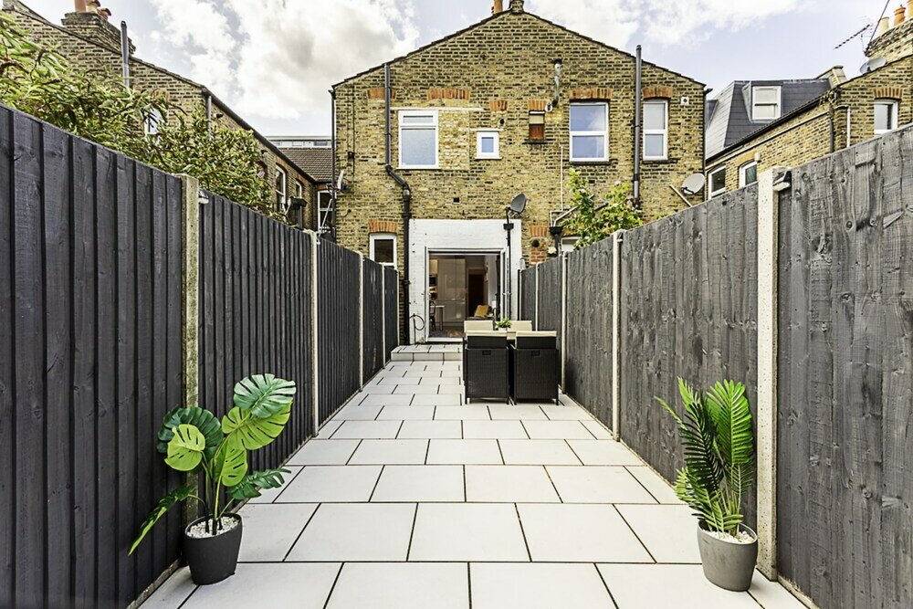 Фото Cozy 2 Bed Apartment in Chiswick