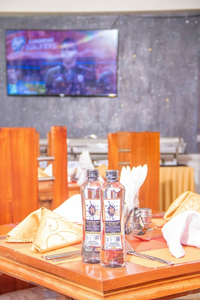 Фото Waffles Suites