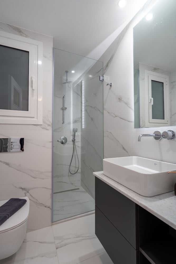 Фото The Urban King Apartment