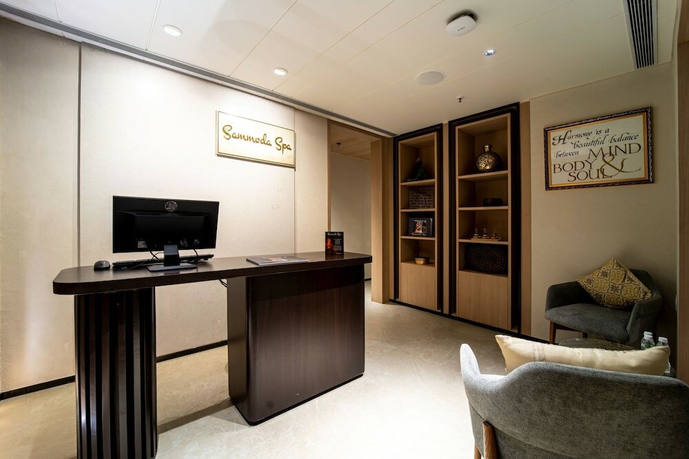 Фото Courtyard by Marriott Vadodara