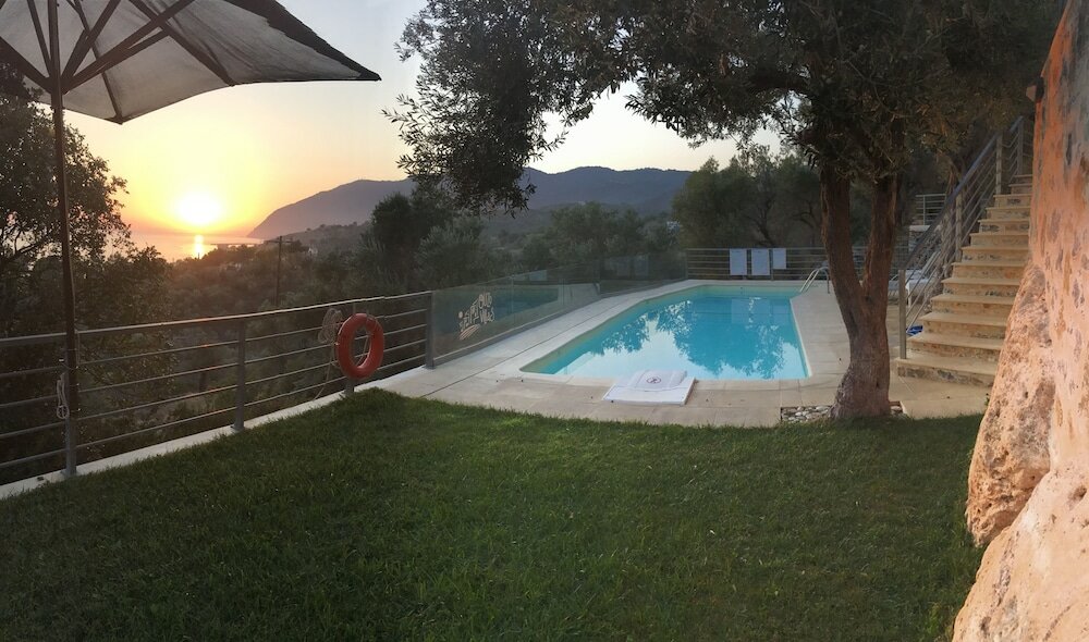 Фото Ouzo Houses 2