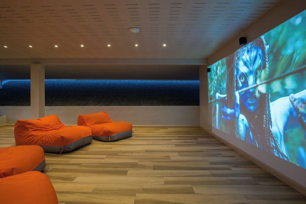 Фото Вилла с 4 Спальнями на Курорте с Пляжным Клубом и Консьерж-Сервисом