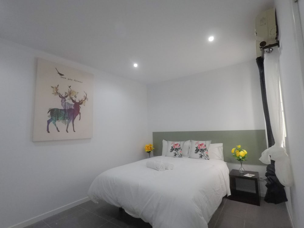 Фото A&z Frailes - Auto check-in property