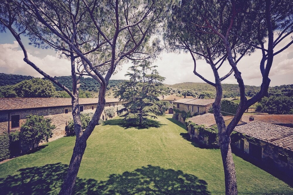 Фото La Pescaia Resort