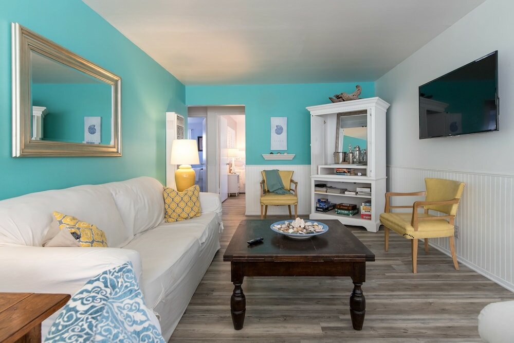 Фото Ventura Beach Cottage