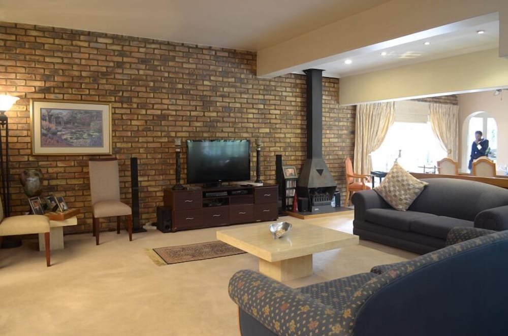 Фото Ah Ha Guest House