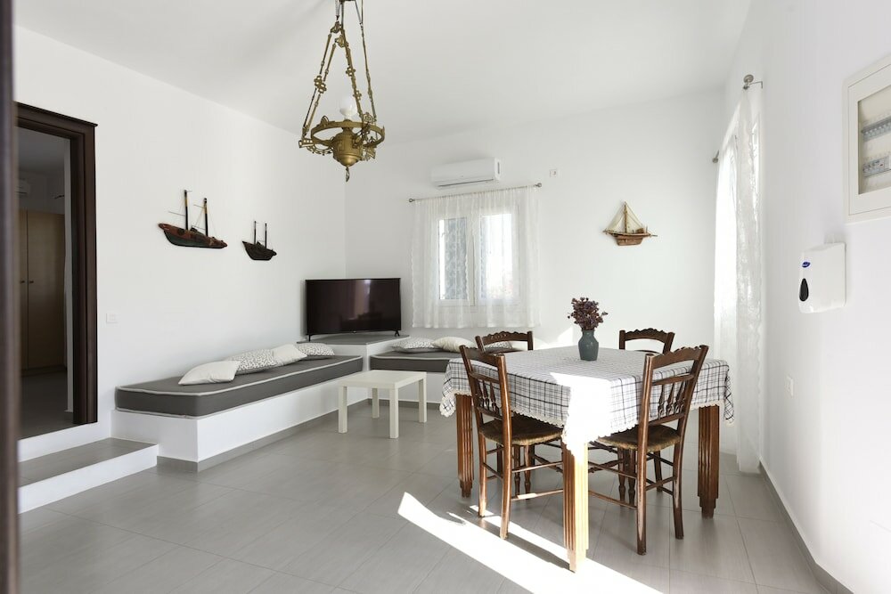 Фото Tsakanos Home